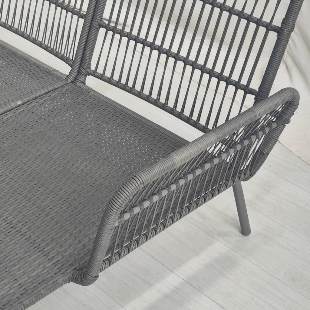 Solarias Salon de jardin d'angle 4 pers. style colonial table basse coussins grand confort inclus résine tressée gris